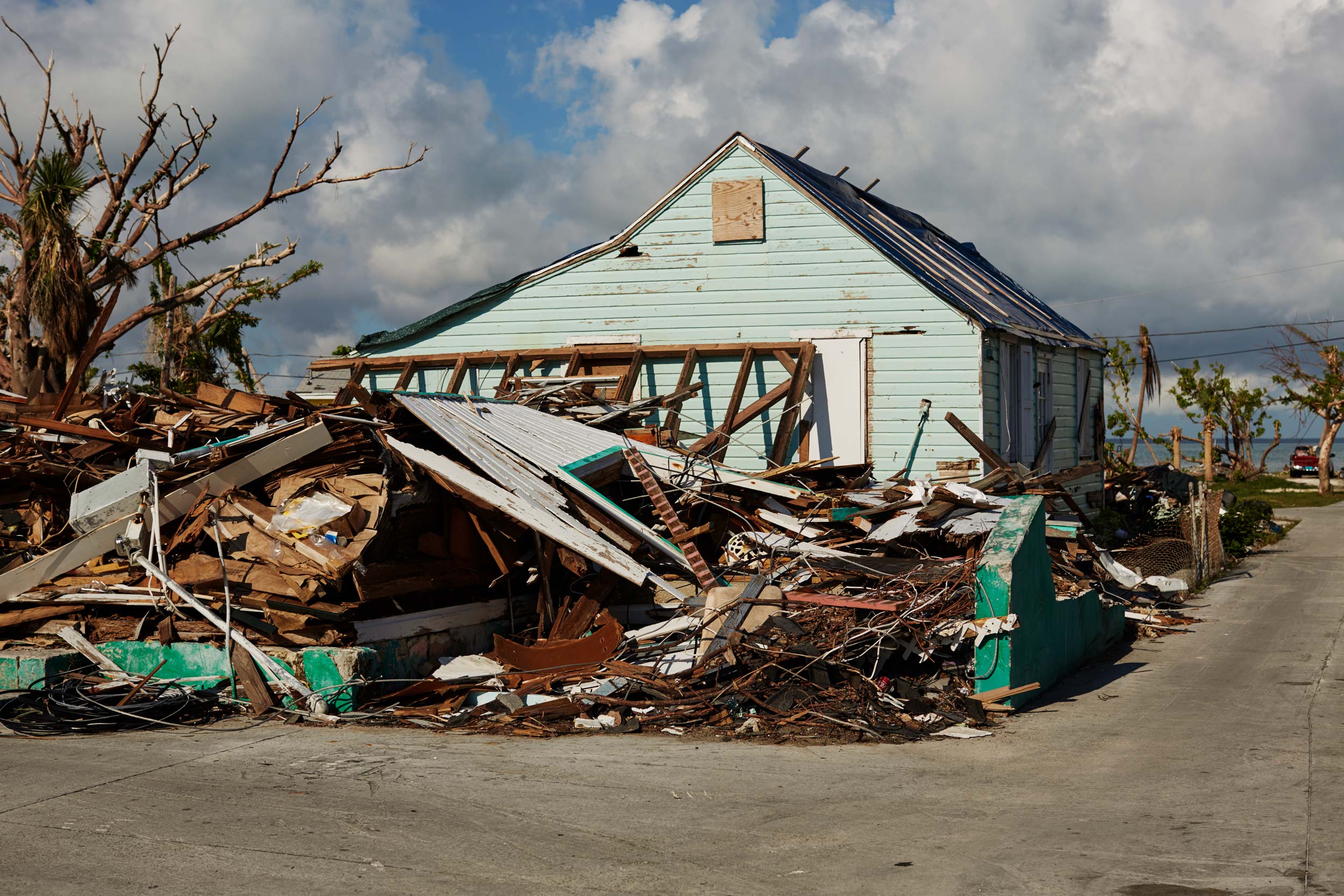 4-H911-BAHAMAS-HOUSE-DESTROYED-1